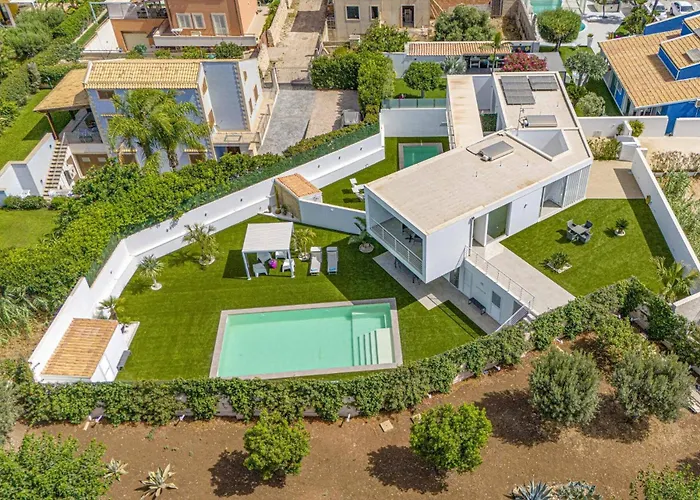 Lobelia By Marina di Ragusa